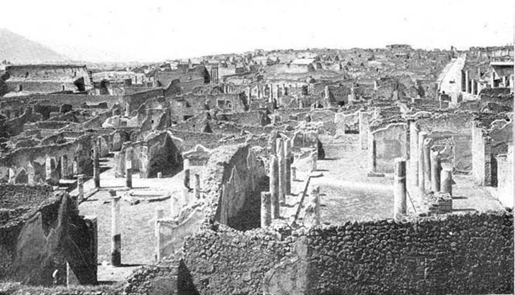 I.4.25 Pompeii. c.1900. Looking west across upper peristyle, with middle peristyle 17, on the left. 
In the top right is the Via dell’Abbondanza leading to the Forum. Top left is the Large Theatre. Photo courtesy of Rick Bauer.
