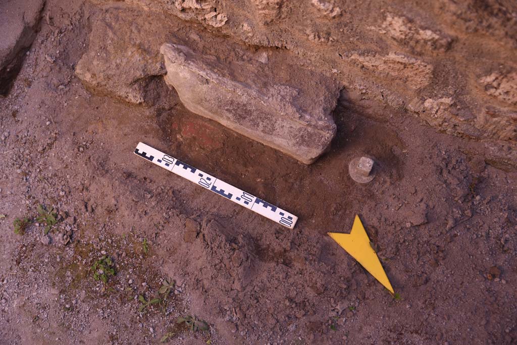 I.4.25/I.4.5 Pompeii. October 2019. 
Corridor 13A, or unnumbered corridor on north side of room 13, detail of lead pipe near west wall.
Foto Tobias Busen, ERC Grant 681269 DCOR.

