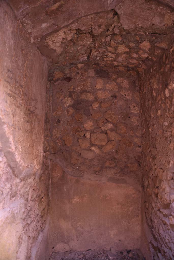 I.4.25/I.4.5 Pompeii. October 2019. Unnumbered corridor/room, south wall of second vaulted area.
Foto Tobias Busen, ERC Grant 681269 DCOR.
