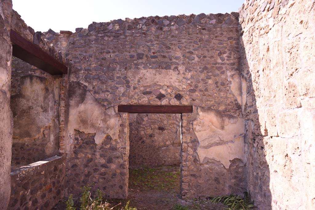 I.4.25 Pompeii. October 2019. Upper peristyle 56, looking towards west wall in north-west corner.
Foto Tobias Busen, ERC Grant 681269 DCOR

