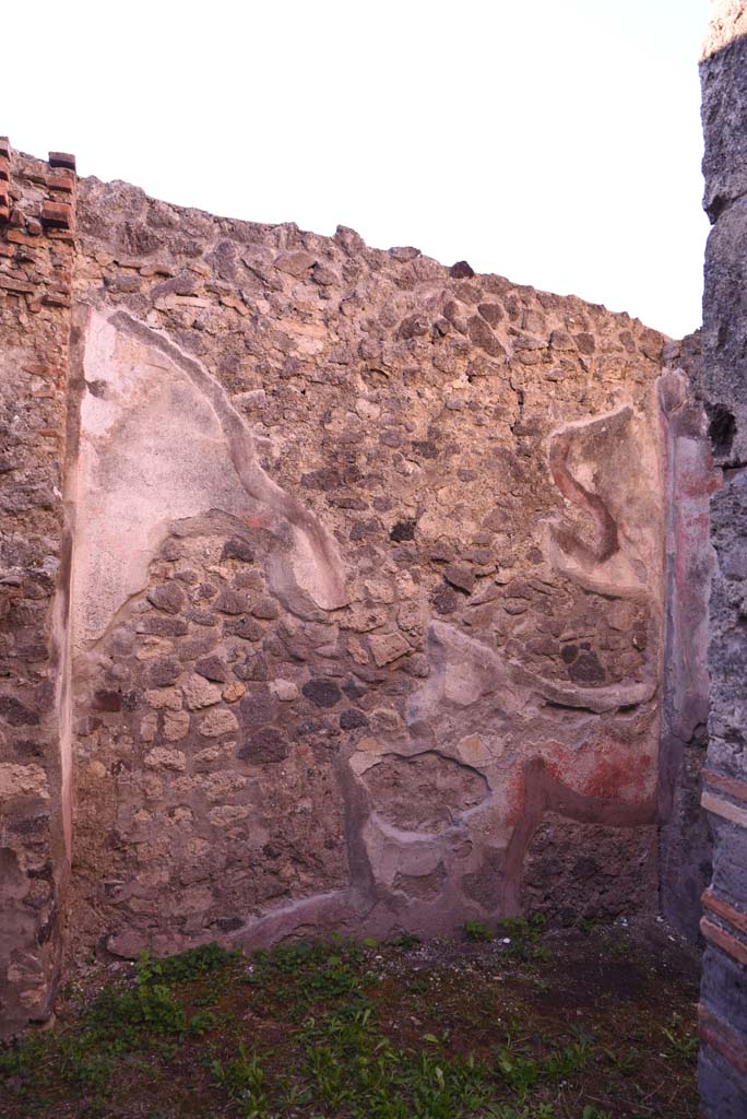 .4.25 Pompeii. October 2019. Room 61, looking towards south wall, from doorway of room 62.
Foto Tobias Busen, ERC Grant 681269 DCOR.
