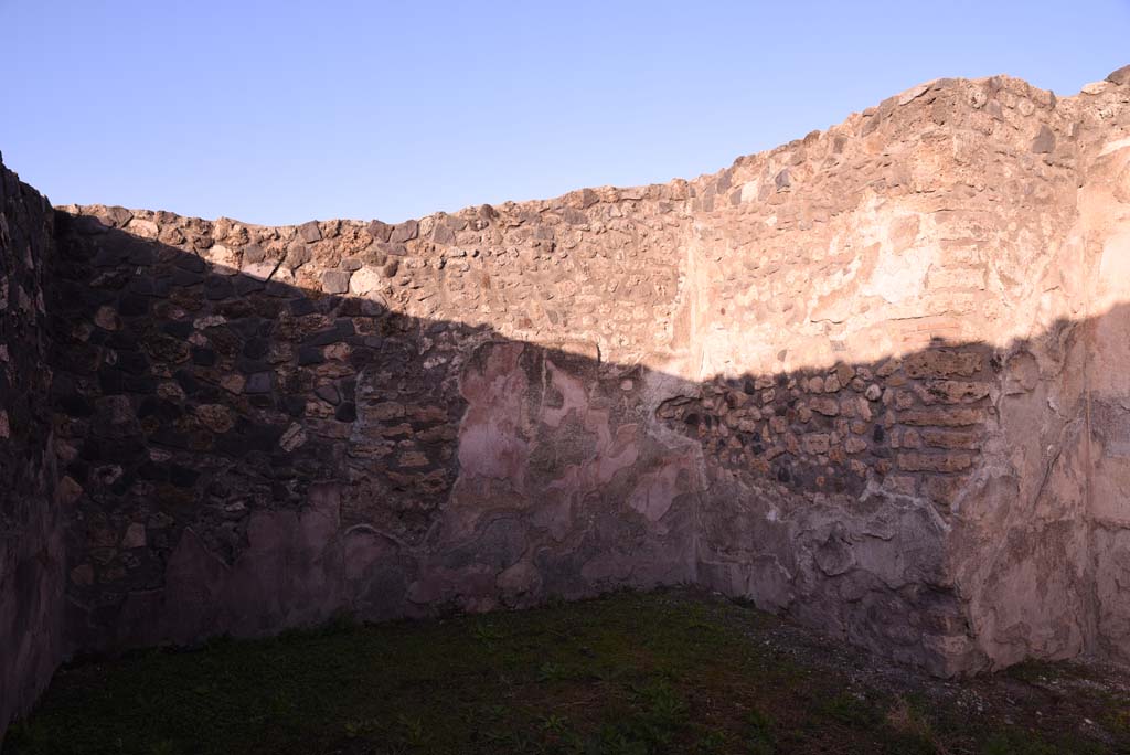 I.4.25 Pompeii. October 2019. Room 57, looking towards west wall and north-west corner
Foto Tobias Busen, ERC Grant 681269 DCOR.
