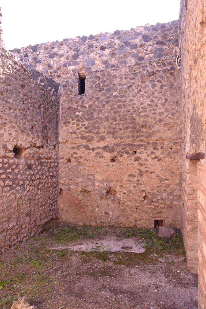 I.4.26 Pompeii. October 2019. 
Looking south across drying room, with doorway from shop-room, on right. 
Foto Tobias Busen, ERC Grant 681269 DCOR.
