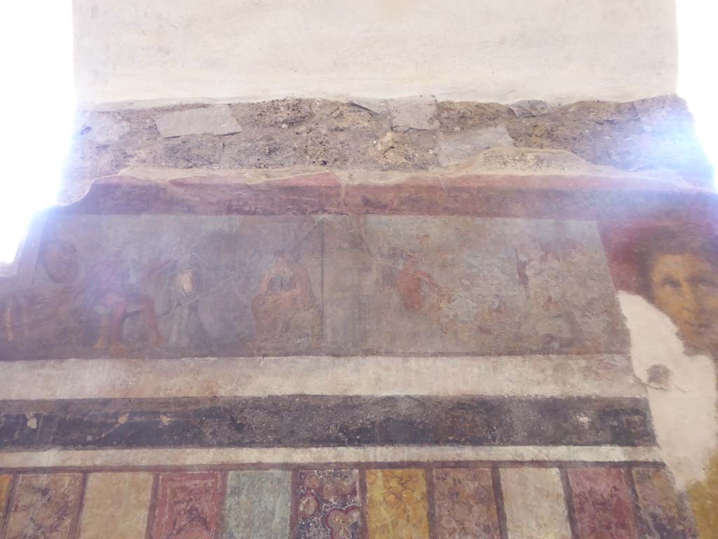 I.6.2 Pompeii. September 2017. Detail from south end of upper west wall of east wing of cryptoporticus.
Foto Annette Haug, ERC Grant 681269 DÉCOR.
