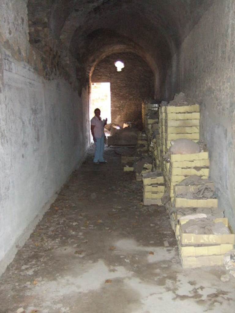 I.6.2 Pompeii. May 2006.  West side of cryptoporticus, looking south.  