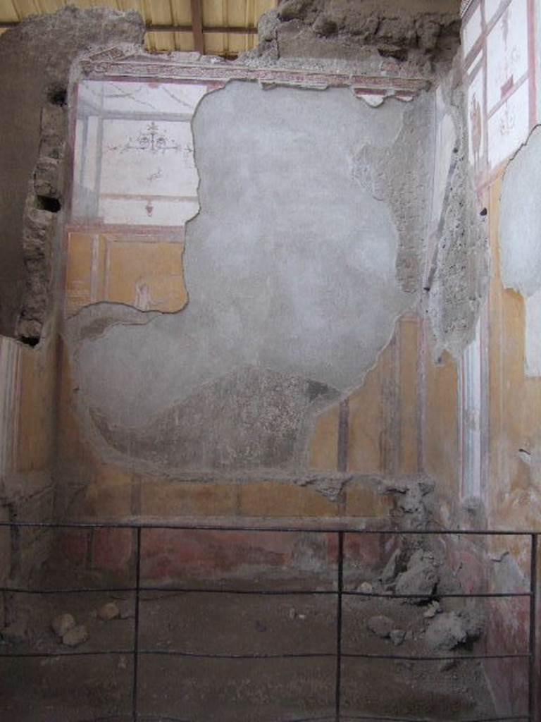 I.6.4 Pompeii. December 2005. Room 4,  East wall.
