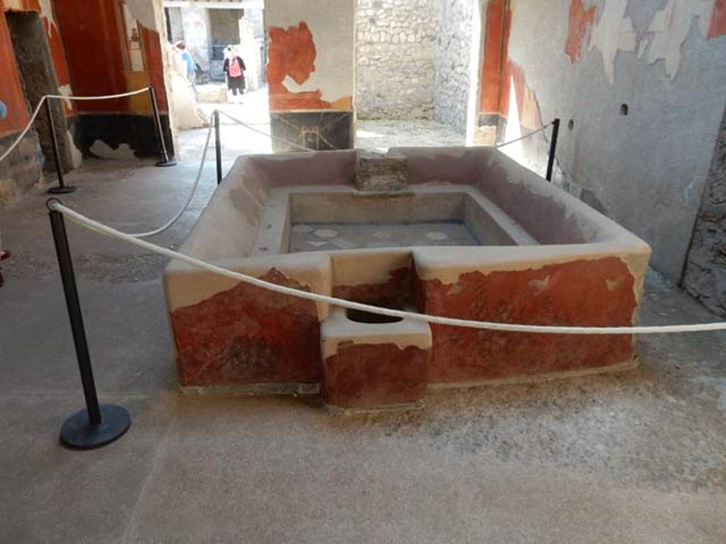 I.6.7 Pompeii. May 2016. Looking south across impluvium in atrium, converted into a vat for fullery use. Photo courtesy of Buzz Ferebee.