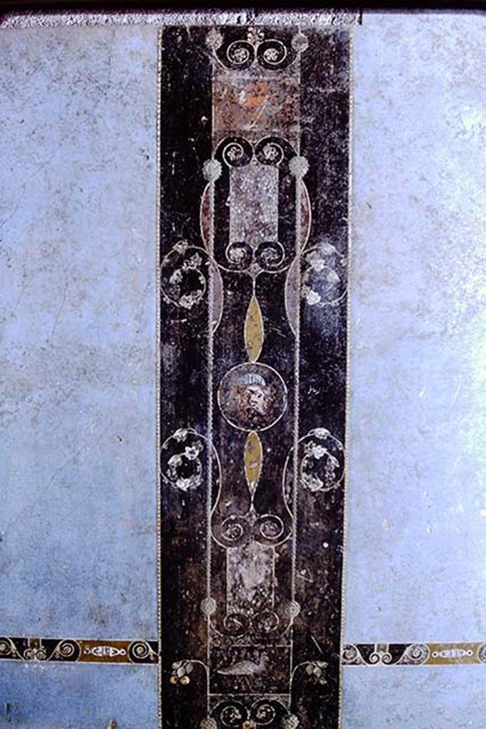 I.6.11 Pompeii, 1968. Decoration from east wall in north-east corner of atrium. Photo by Stanley A. Jashemski.
Source: The Wilhelmina and Stanley A. Jashemski archive in the University of Maryland Library, Special Collections (See collection page) and made available under the Creative Commons Attribution-Non Commercial License v.4. See Licence and use details.
J68f0581