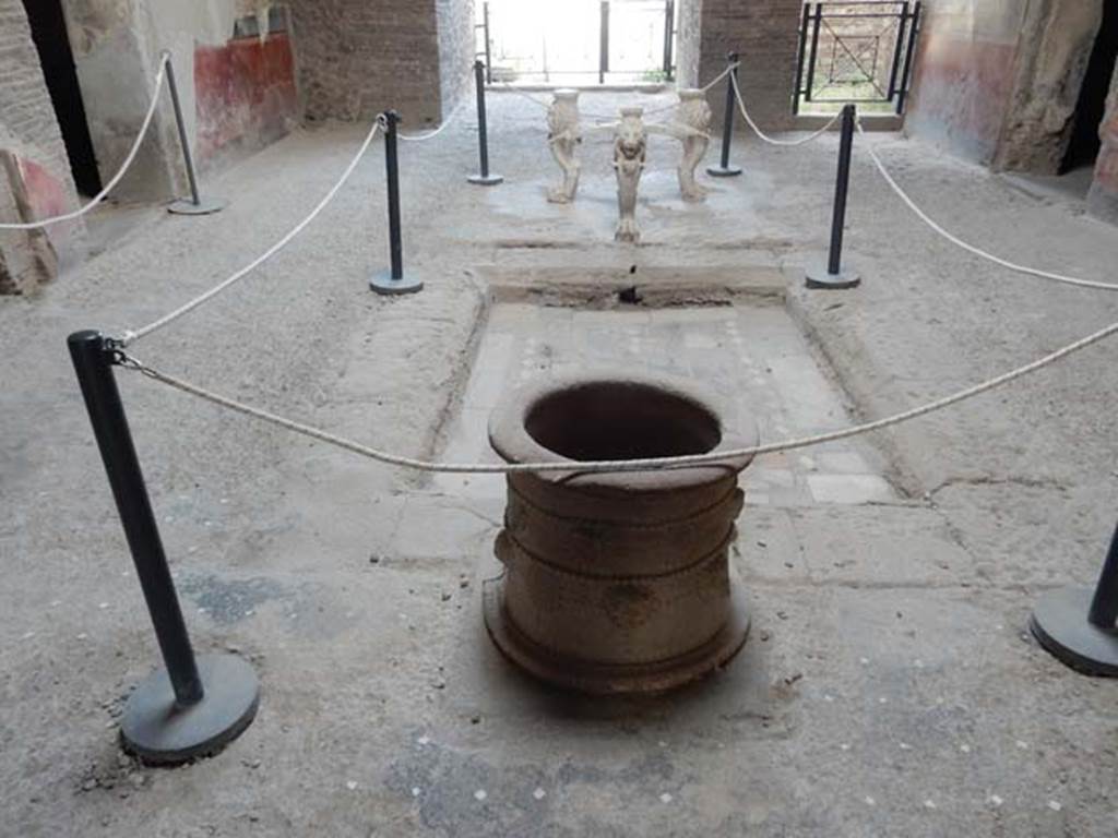 I.6.11 Pompeii. May 2017. Looking south towards puteal on north side of impluvium in atrium. Photo courtesy of Buzz Ferebee.
