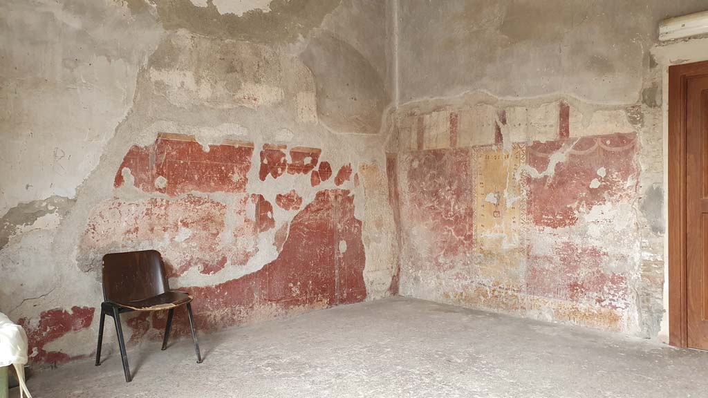 I.6.12 Pompeii. August 2021. Looking towards south-east corner. 
Foto Annette Haug, ERC Grant 681269 DÉCOR
