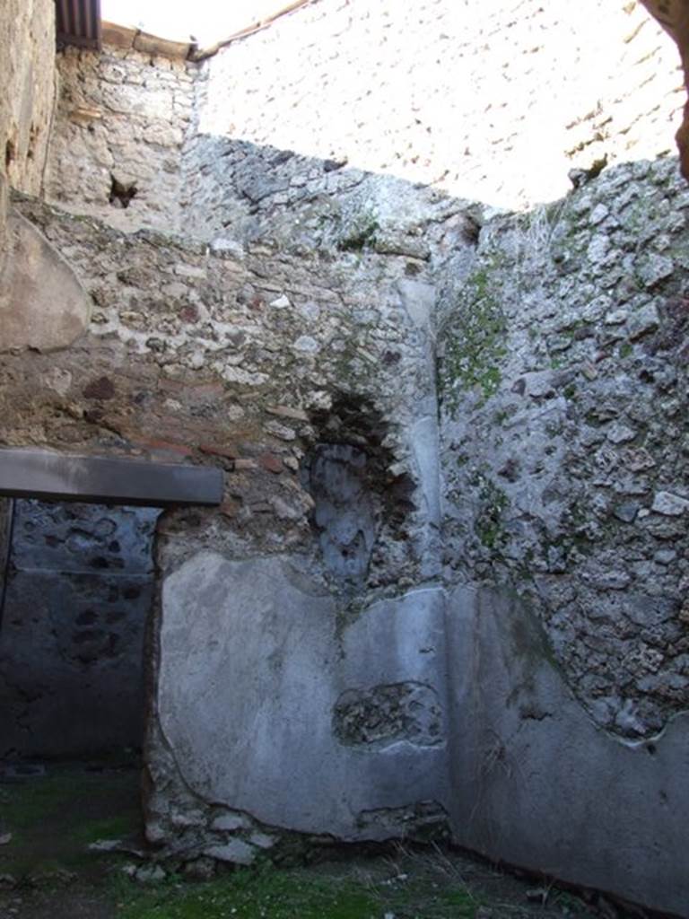 I.6.15 Pompeii. March 2009. Room 10, North east corner.
