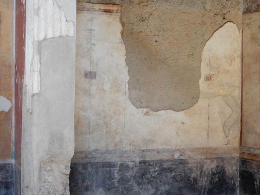 I.7.1 Pompeii. May 2016. East wall in large recess in tablinum. Photo courtesy of Buzz Ferebee.