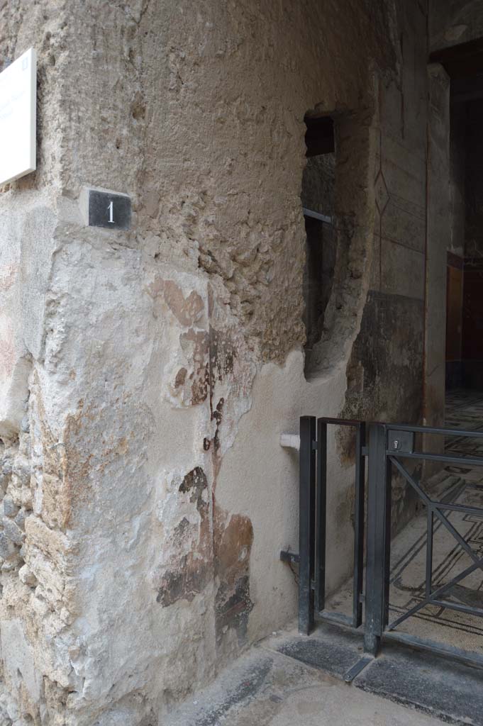 I.7.1 Pompeii. October 2017. Looking towards east side of entrance corridor.
Foto Taylor Lauritsen, ERC Grant 681269 DCOR.

