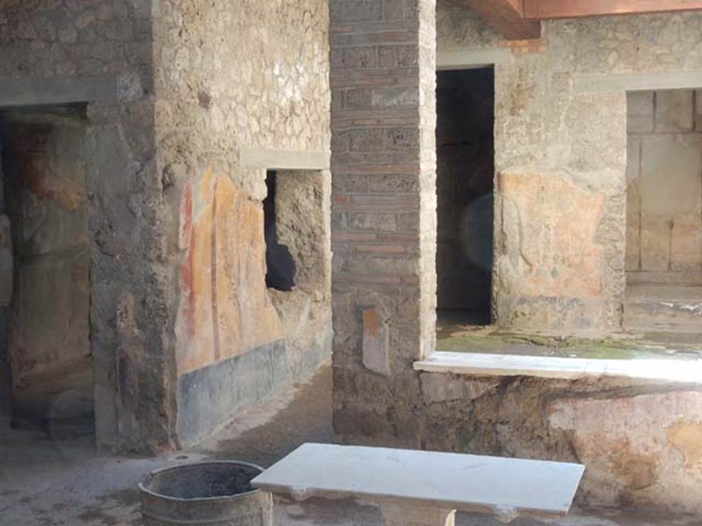 I.7.3 Pompeii. May 2016. Doorway and window to garden area, in south wall of atrium. Photo courtesy of Buzz Ferebee.