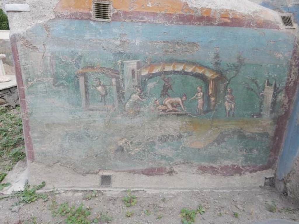 I.7.12 Pompeii. May 2017. Painted panel on north end of west side of summer triclinium.
Photo courtesy of Buzz Ferebee.
