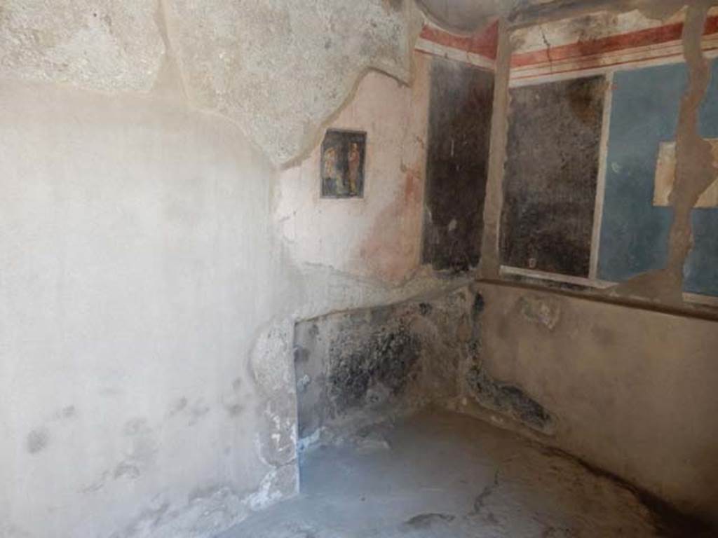 I.7.19 Pompeii. May 2017. Looking towards north-east corner of cubiculum on north side of corridor. Photo courtesy of Buzz Ferebee.