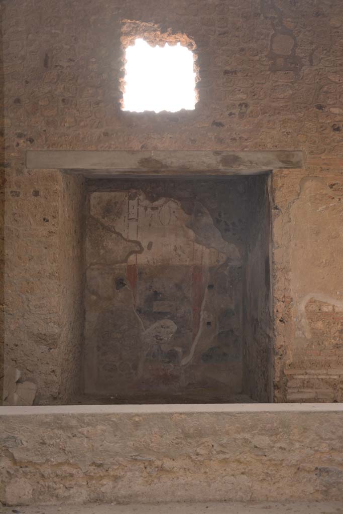 I.8.17 Pompeii. March 2019. Room 3, looking south across atrium towards ala 7, from impluvium.   
Foto Annette Haug, ERC Grant 681269 DÉCOR.
