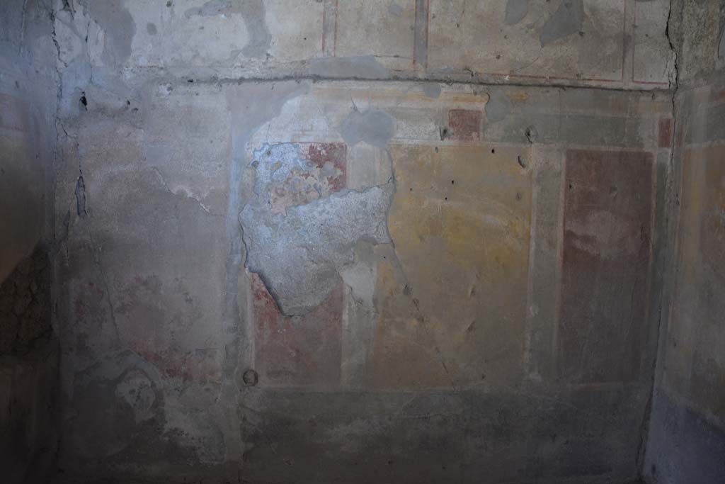 I.8.17 Pompeii. March 2019. Room 4, looking towards south wall.
Foto Annette Haug, ERC Grant 681269 DCOR.
