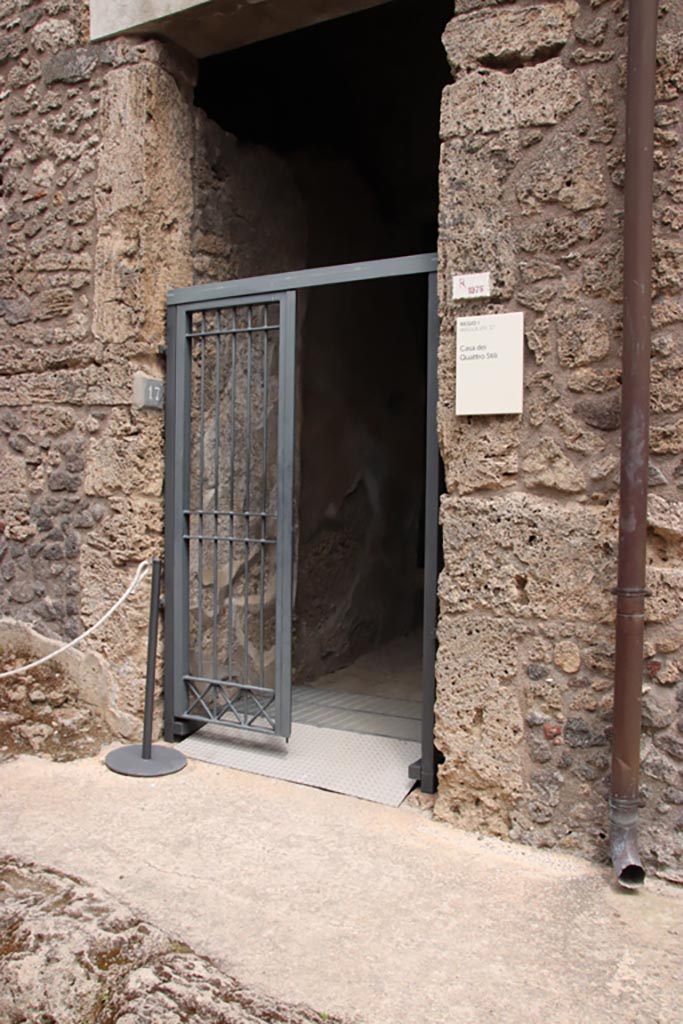 I.8.17 Pompeii. May 2024. Entrance doorway. Photo courtesy of Klaus Heese.