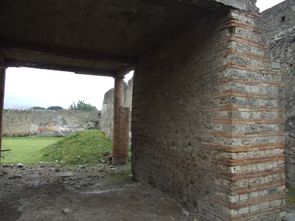 I.9.3 Pompeii. March 2009. Room 4, west wall of tablinum.