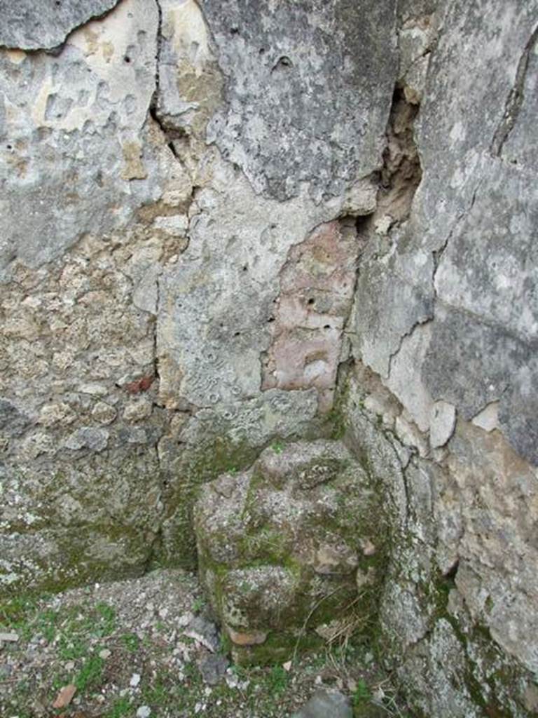 I.9.3 Pompeii. March 2009. Room 9. Structure in south east corner.