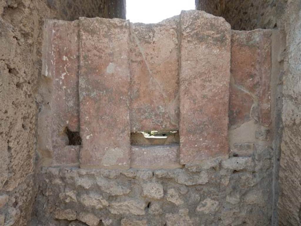 I.9.5 Pompeii. May 2015. Entrance. Cast of door. Photo courtesy of Buzz Ferebee.