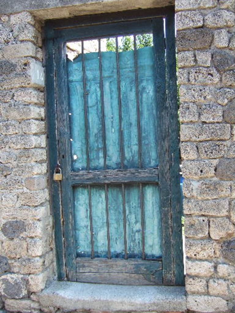 I.9.14 Pompeii. September 2005. Entrance.