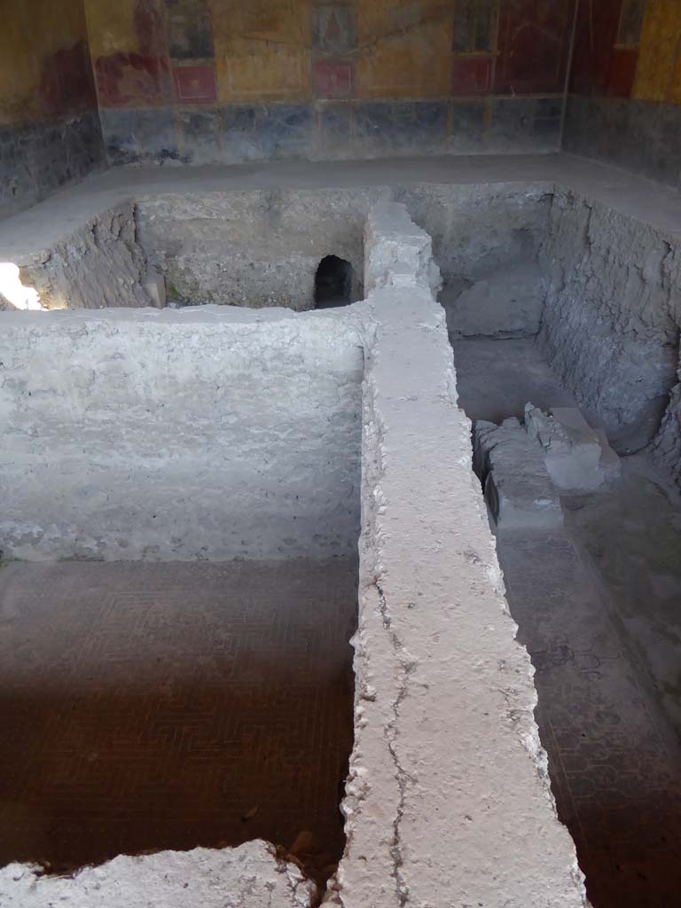 I.10.4 Pompeii. September 2018. Room 18, looking east across rooms below the floor level. 
On the right of the photo is the mosaic floor as seen by Pernice, below.
Foto Annette Haug, ERC Grant 681269 DCOR.
