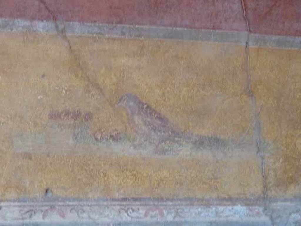 1.10.4 Pompeii. May 2010. North-east corner of atrium. Painting of bird on north wall.