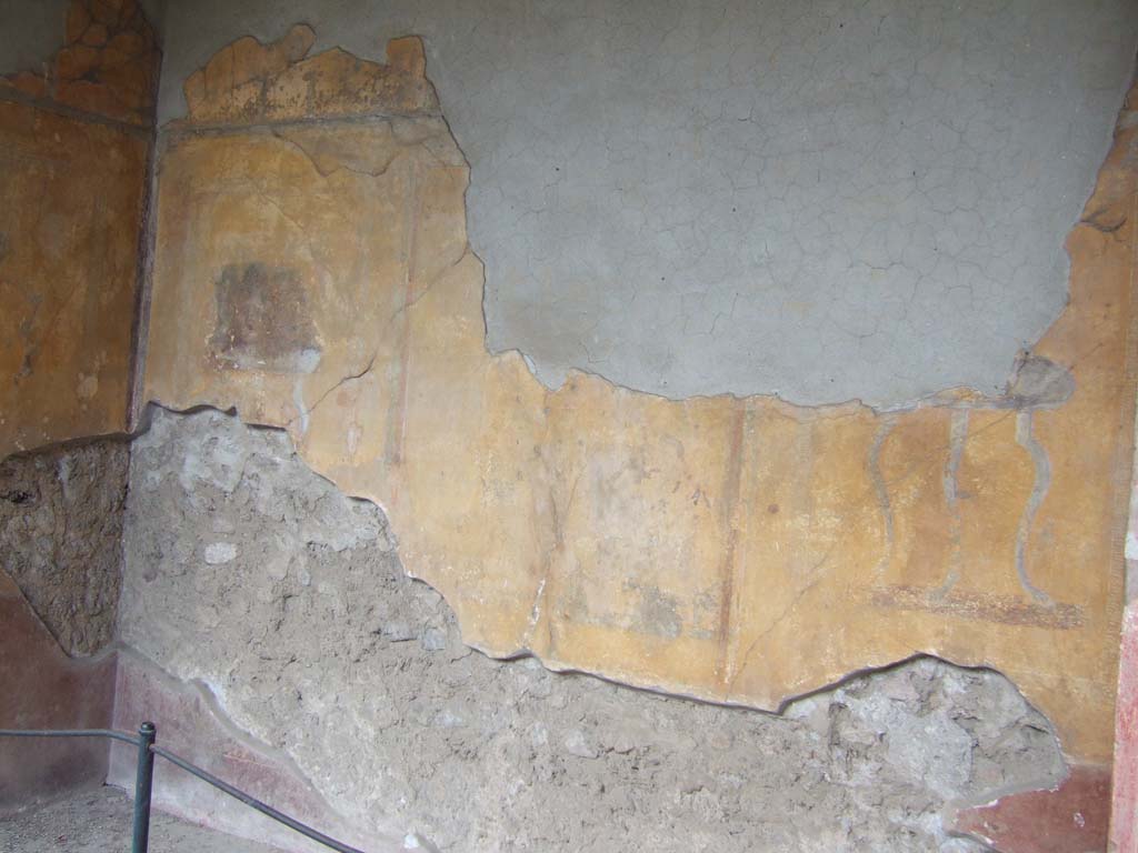 I.10.4 Pompeii. May 2006. Alcove 23, looking towards south-east corner ...