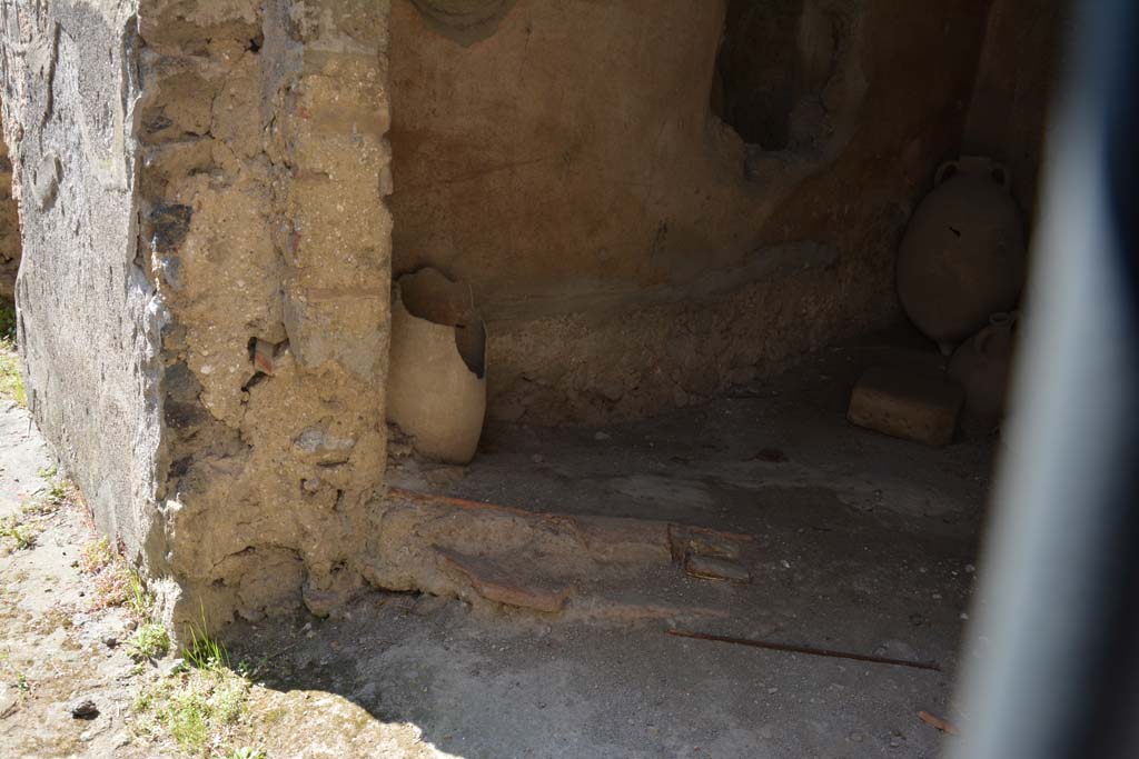 I.10.7 Pompeii. April 2017. Room 1, looking towards south wall from doorway. Photo courtesy Adrian Hielscher.
