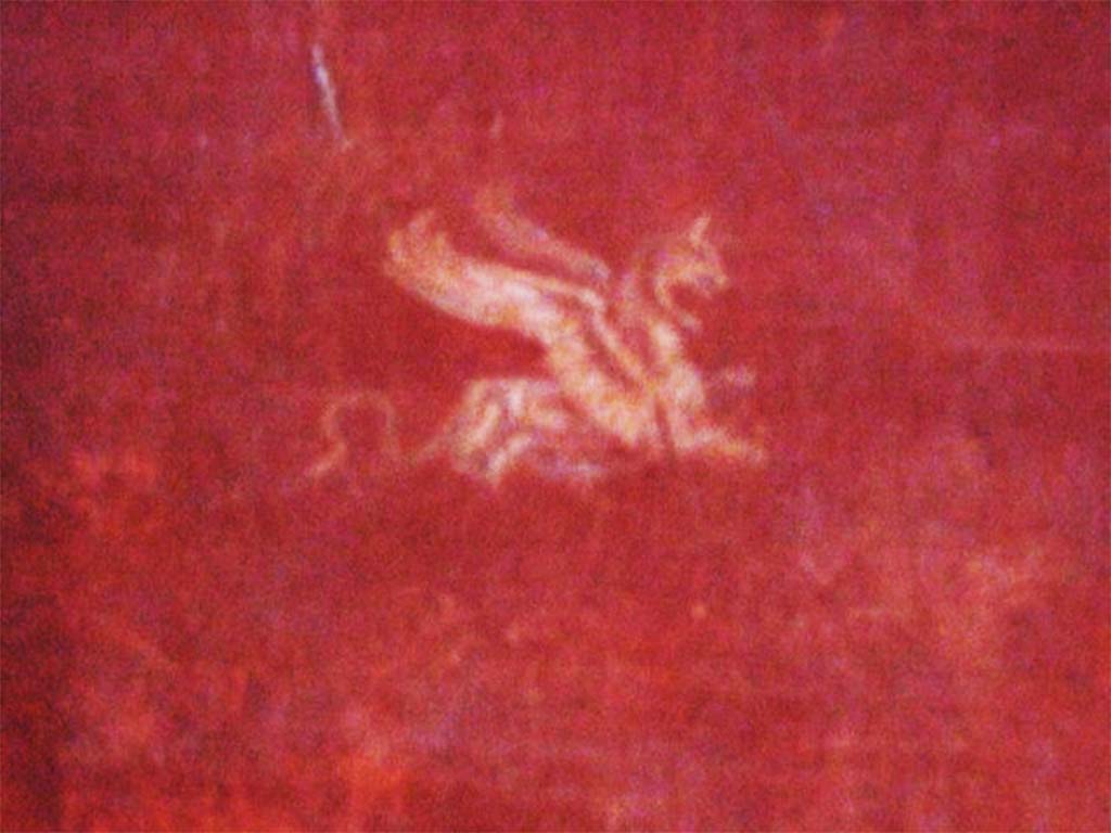 I.10.11 Pompeii. March 2009. Room 9, painting of a griffin from east end of south wall of cubiculum.  
See Bragantini, de Vos, Badoni, 1981. Pitture e Pavimenti di Pompei, Parte 1. Rome: ICCD. (p.141).
