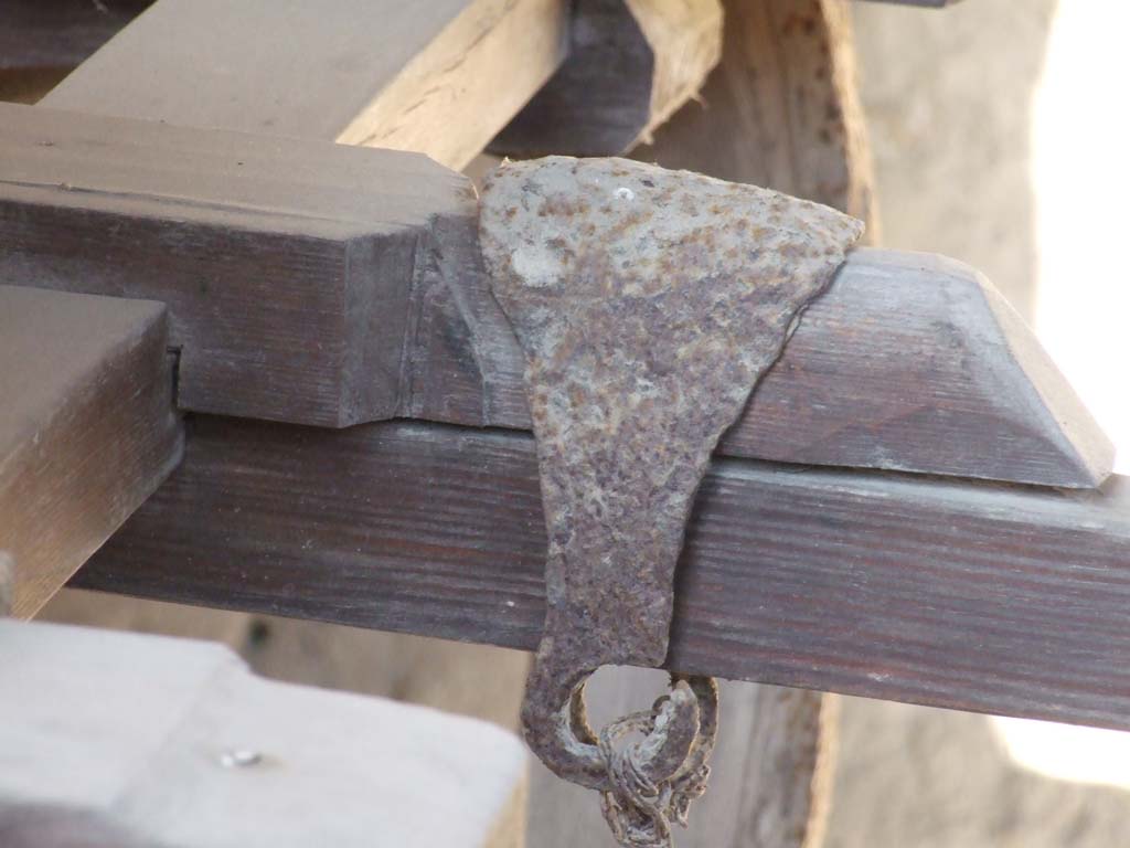 I.10.14 Pompeii. December 2006. Iron ring fitting.