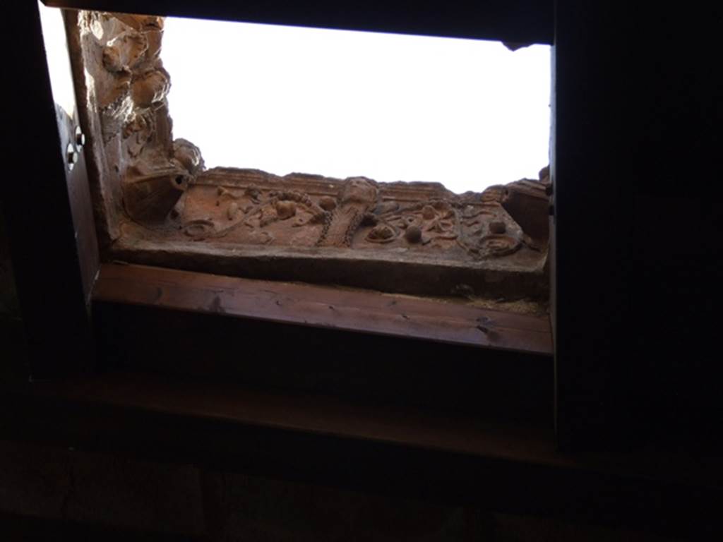 I.10.16 Pompeii.  March 2009.  Atrium.  Compluvium decorated with Satyr.