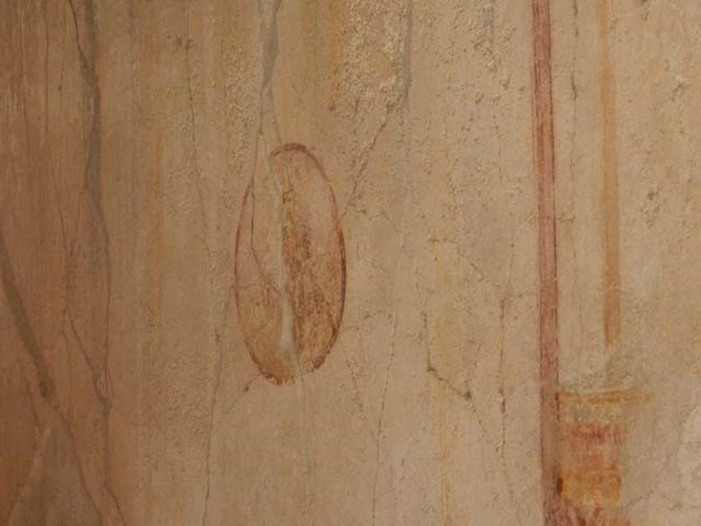 I.11.1 Pompeii. May 2015. Medallion on south wall of the cubiculum. Photo courtesy of Buzz Ferebee.