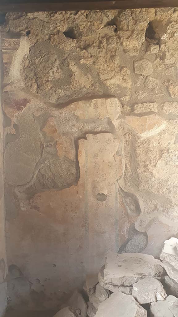 I.11.10 Pompeii. July 2021. South wall in south-east corner.
Foto Annette Haug, ERC Grant 681269 DÉCOR.