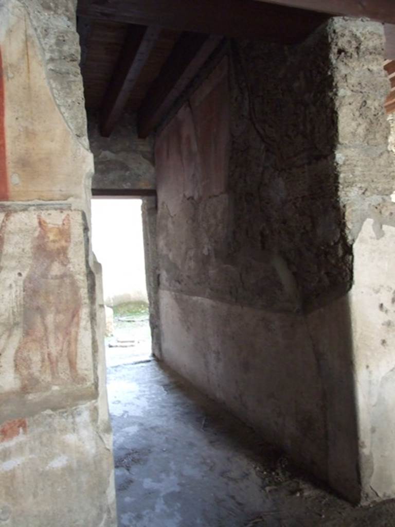 I.12.3 Pompeii. March 2009. Corridor leading to rear. Looking south.
