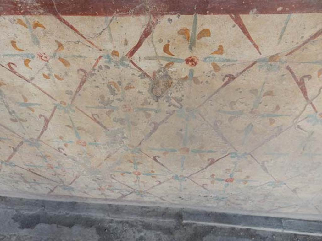 I.12.3 Pompeii, May 2018. Detail from front of counter. Photo courtesy of Buzz Ferebee.