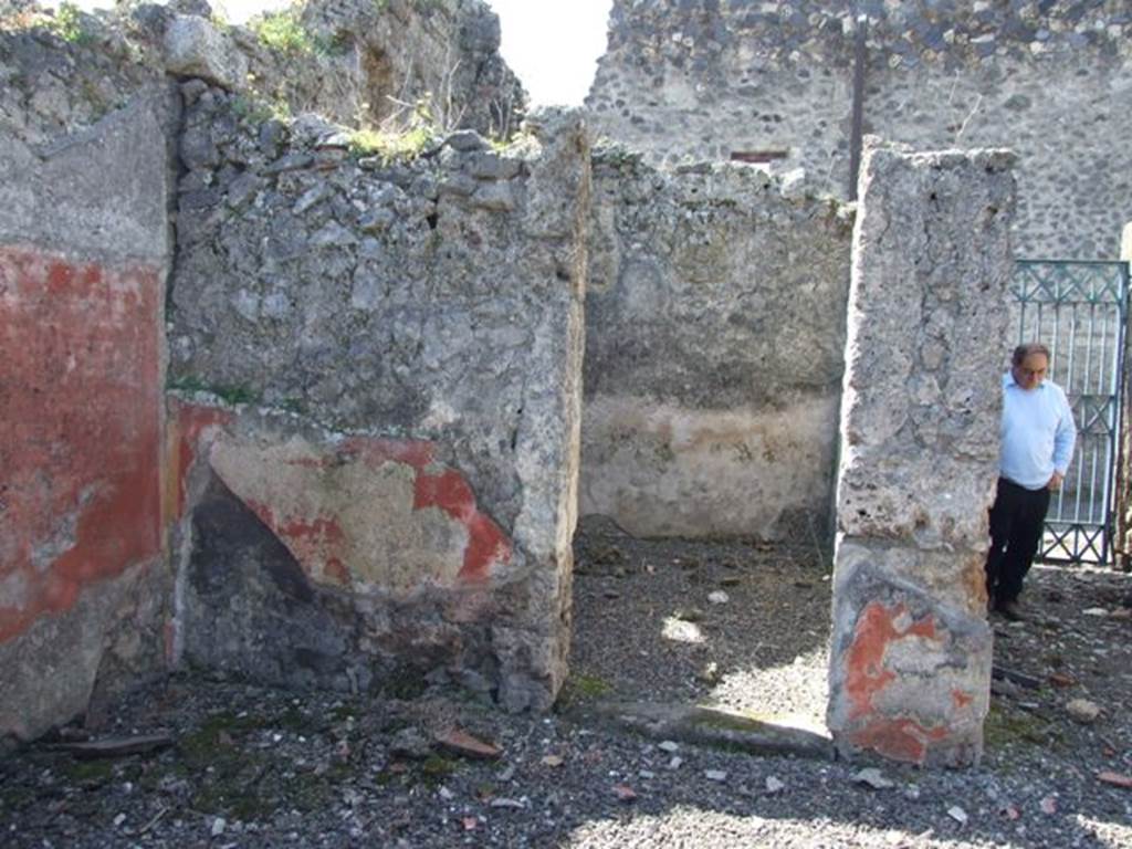 I.12.16 Pompeii. March 2009. Doorway to room 7 in south west corner of atrium.