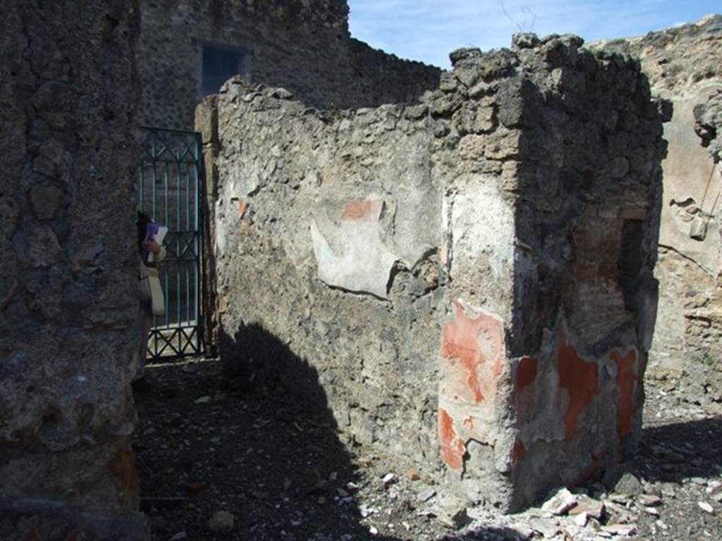 I.12.16 Pompeii. March 2009. North wall of fauces entrance corridor.