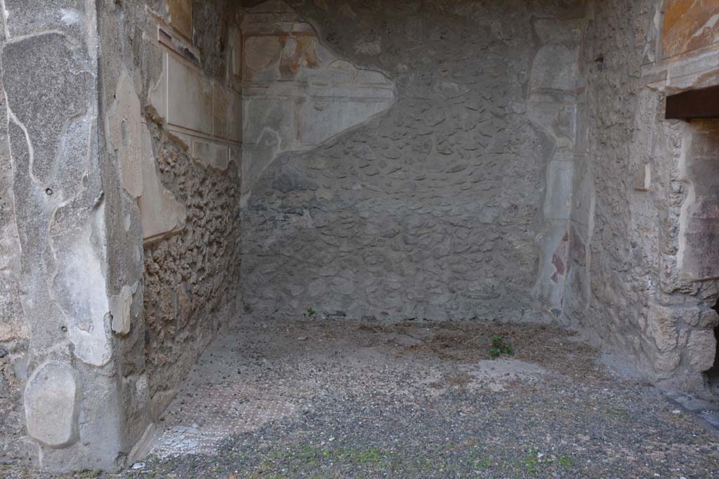 I.13.2 Pompeii. October 2019. Looking east across left ala.
Foto Annette Haug, ERC Grant 681269 DÉCOR.

