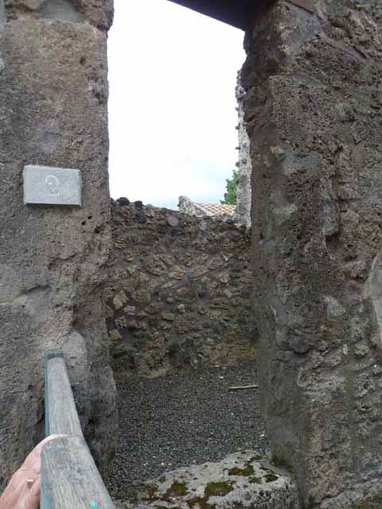 I.13.2 Pompeii. May 2010. Small room on east side of entrance corridor.