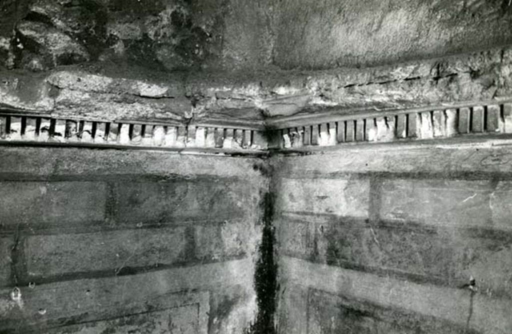 I.13.2 Pompeii, 1974. 
Domus of Sutoria Primigenia, second room left E of atrium, detail of SE corner. Photo courtesy of Anne Laidlaw.
American Academy in Rome, Photographic Archive. Laidlaw collection _P_74_1_21.

