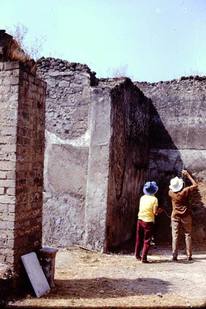 I.15.3 Pompeii. 1972. Looking towards south-east corner of peristyle 13. Photo by Stanley A. Jashemski. 
Source: The Wilhelmina and Stanley A. Jashemski archive in the University of Maryland Library, Special Collections (See collection page) and made available under the Creative Commons Attribution-Non Commercial License v.4. See Licence and use details. J72f0593
