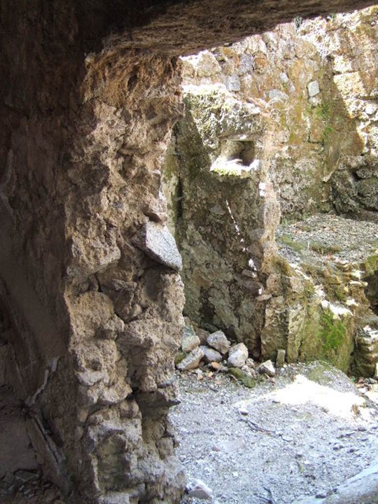 I.17.4 Pompeii.  May 2006. Kitchen and latrine in south west corner.