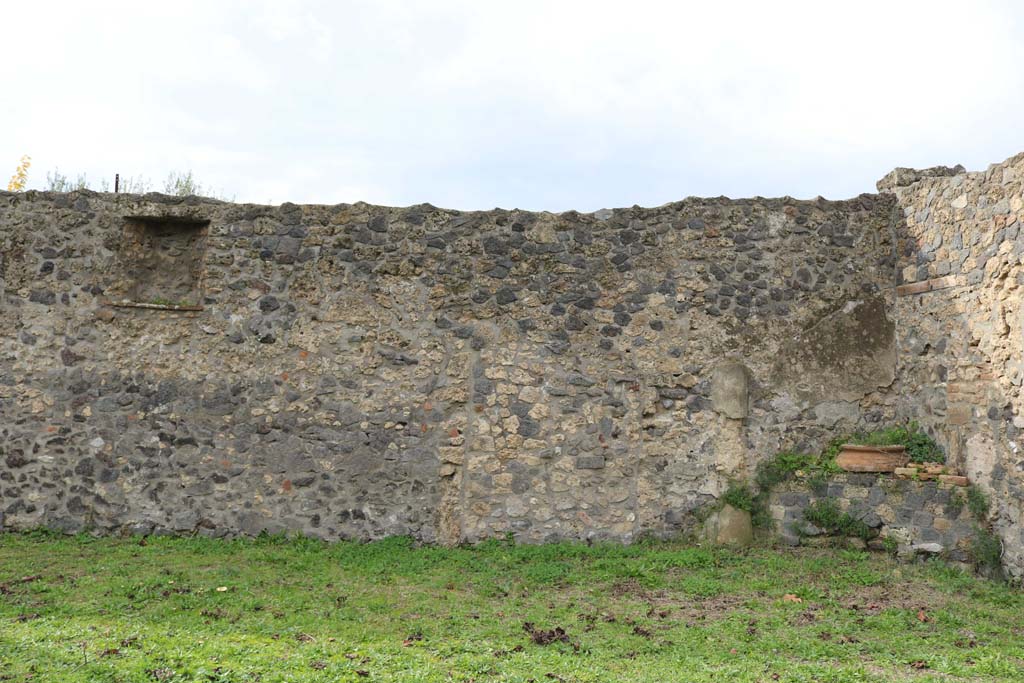 I.20.1 Pompeii. December 2018. West wall of garden area, and north-west corner. Photo courtesy of Aude Durand.