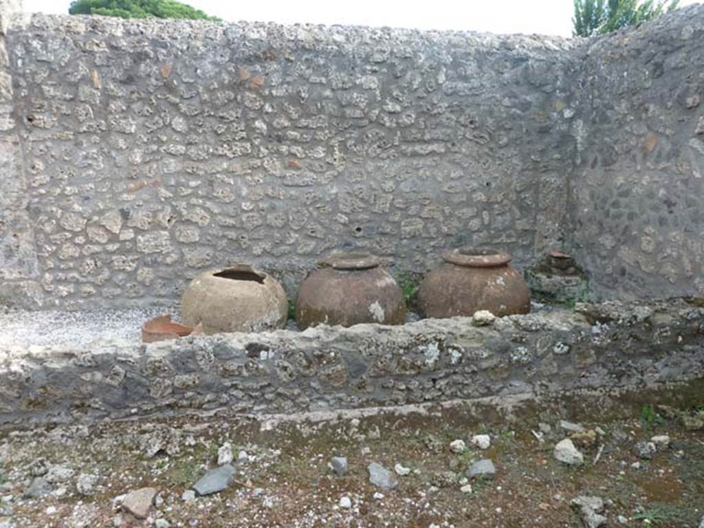 I.21.2 Pompeii. September 2015. Large terracotta dolia near south-west corner.