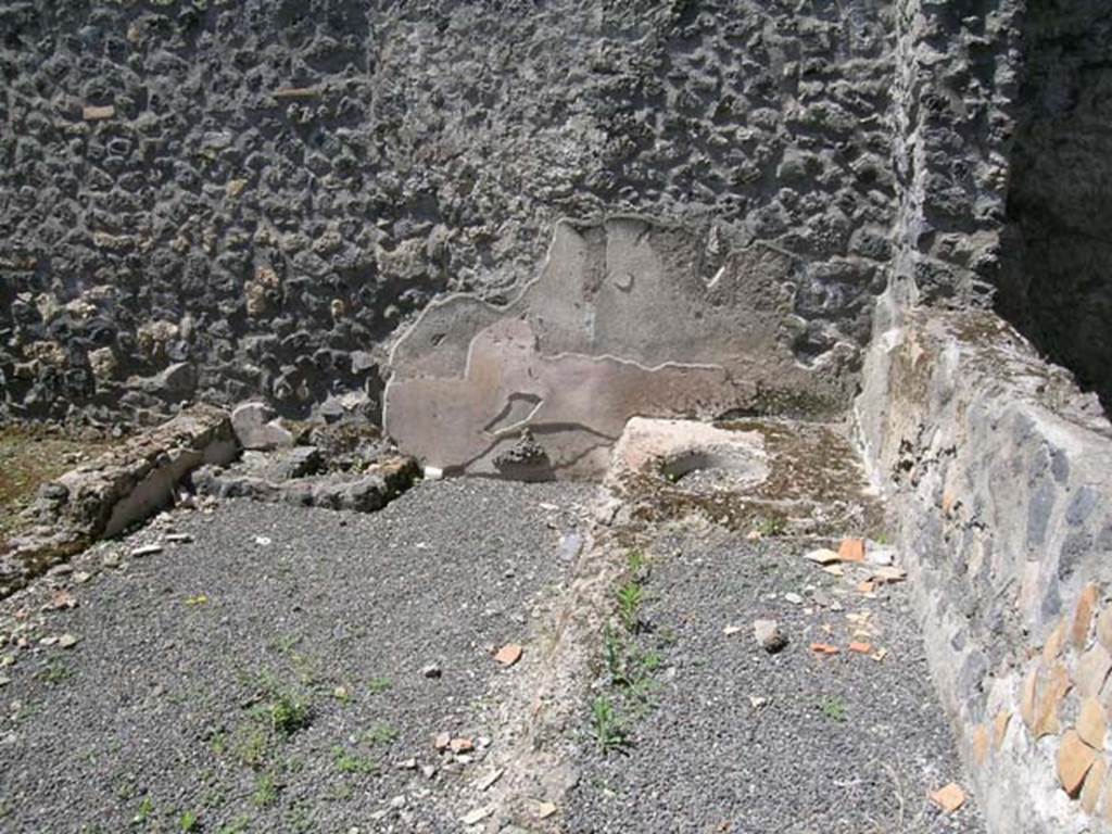 I.21.5 Pompeii. June 2005. Looking west across north side of garden area. Photo courtesy of Nicolas Monteix.