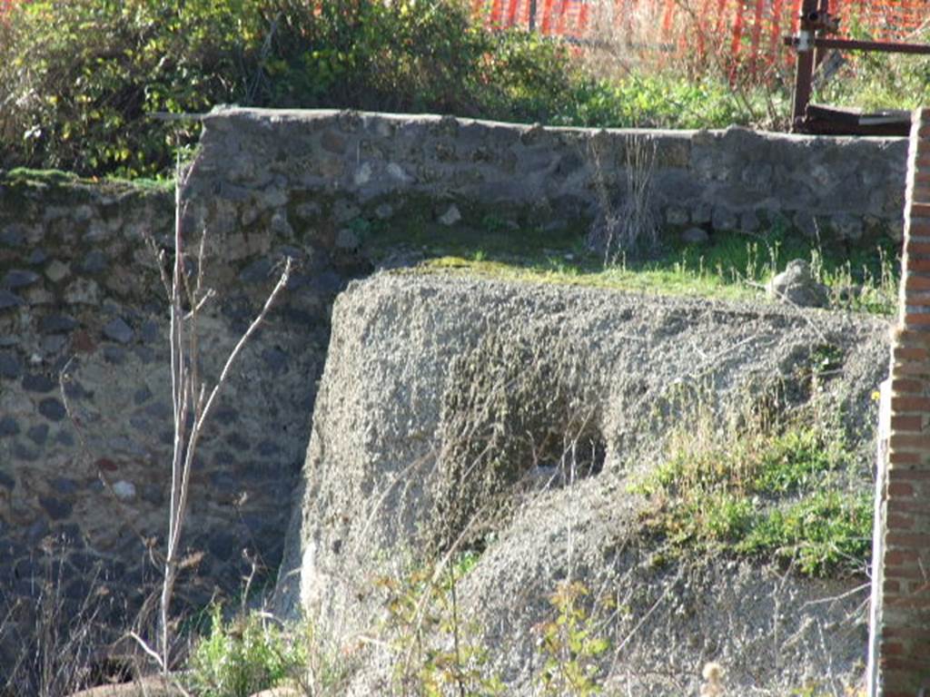 I.22.1 Pompeii. December 2006. Lapilli, looking west from I.22.3