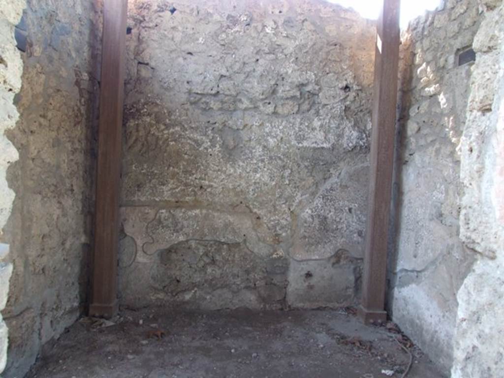 II.1.9 Pompeii. March 2009. Room 2. Anteroom. South wall.